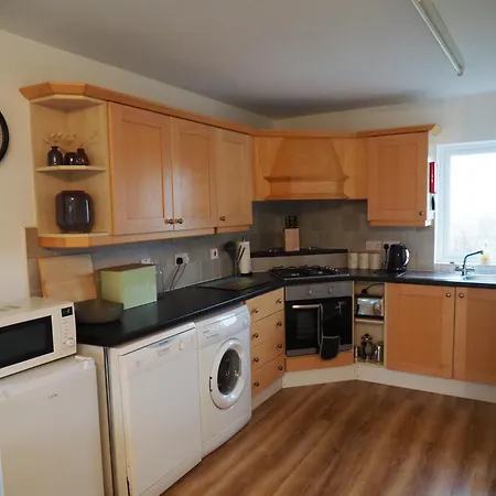 Hill View House *